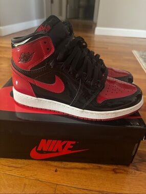 Nike Air Jordan 1 High Patent Leather - Black & Red